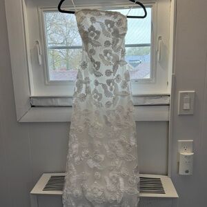 Leilani White Floral Textured Strapless Dress